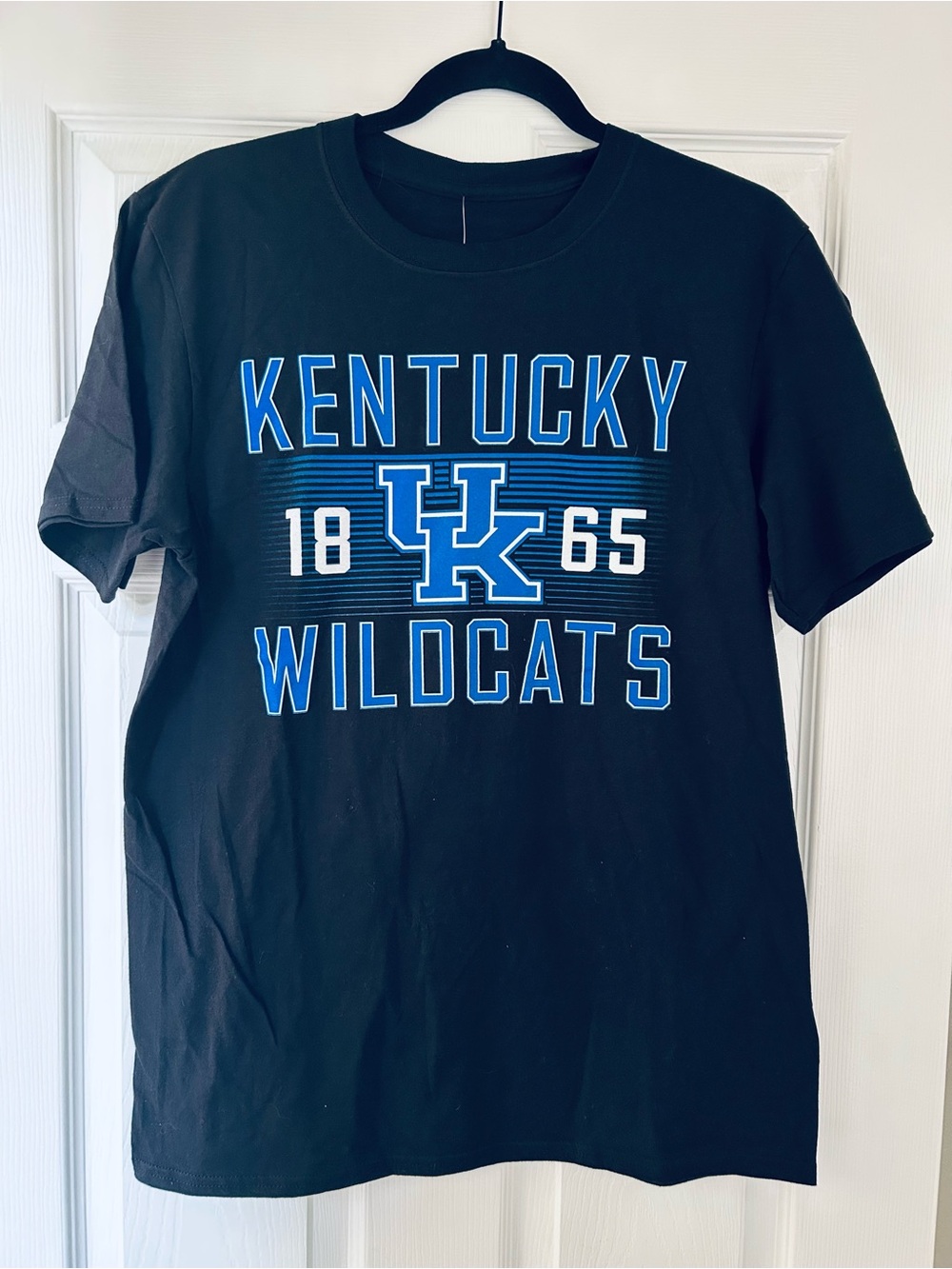 UK University of Kentucky Wildcats Black Graphic Tee NWT size M